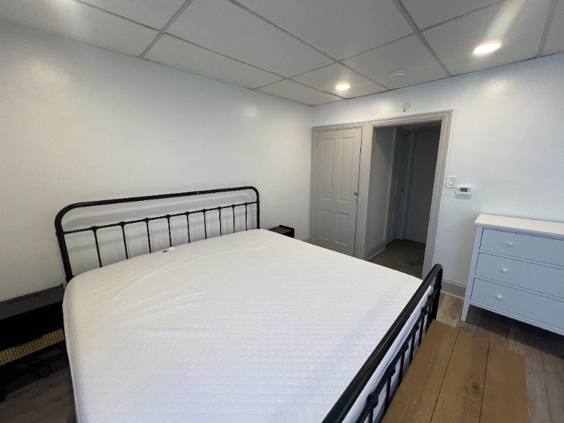 Building Photo - 513 E Montgomery Ave