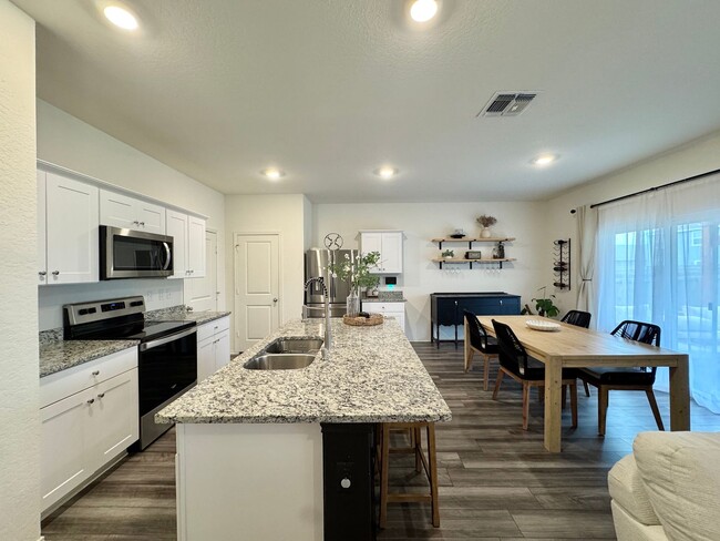 Building Photo - 5003 Cassiopeia-