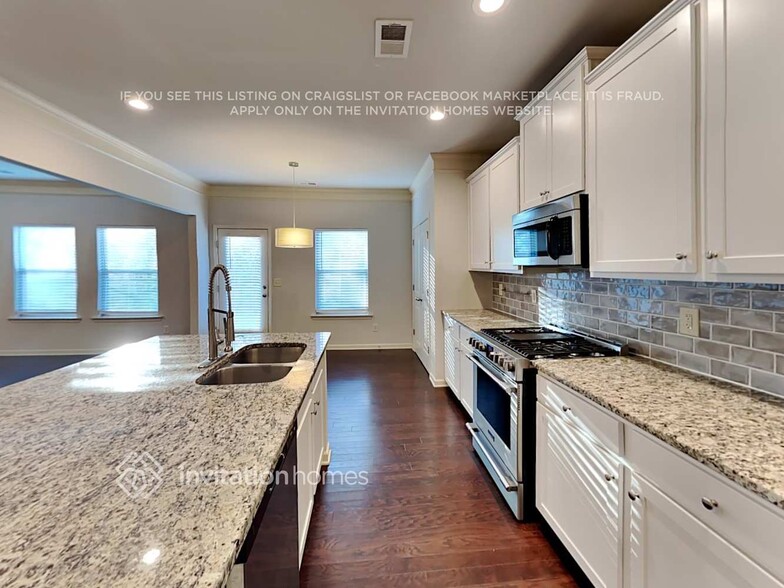 Building Photo - 665 Georgia Way