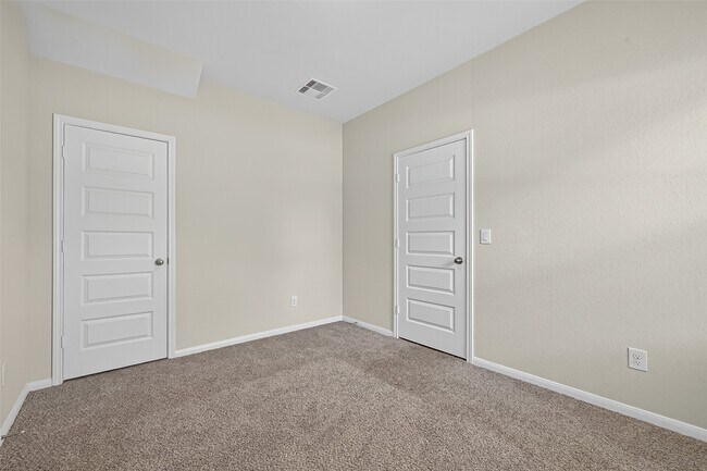 Building Photo - 8304 Bristlecone Pne Wy