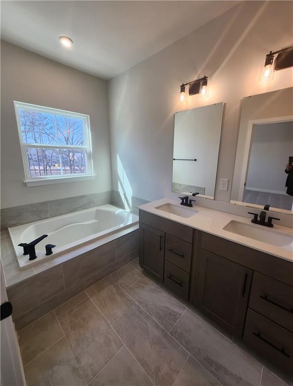 Building Photo - 852 Woods Chapel Rd