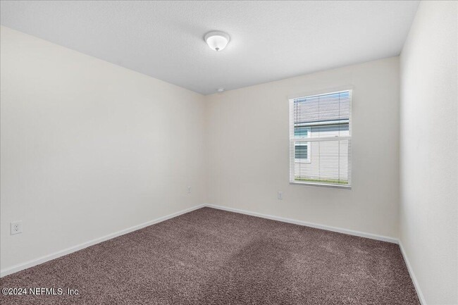 Building Photo - 2165 Pebble Point Dr