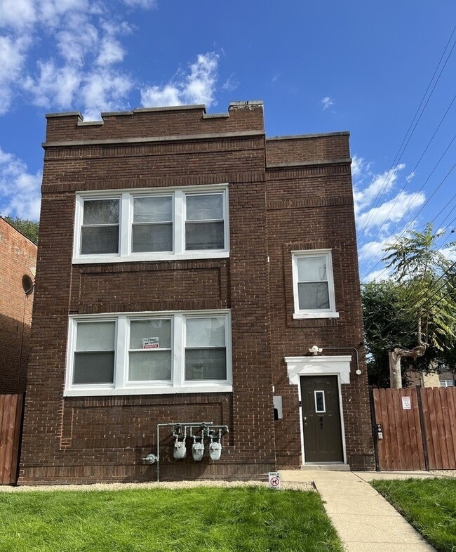 Primary Photo - 47 S 20th Ave