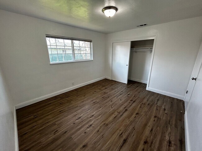 Building Photo - Coming Soon!