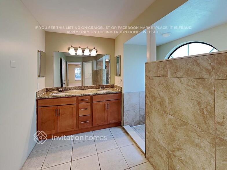 Building Photo - 2992 Pebble Creek St
