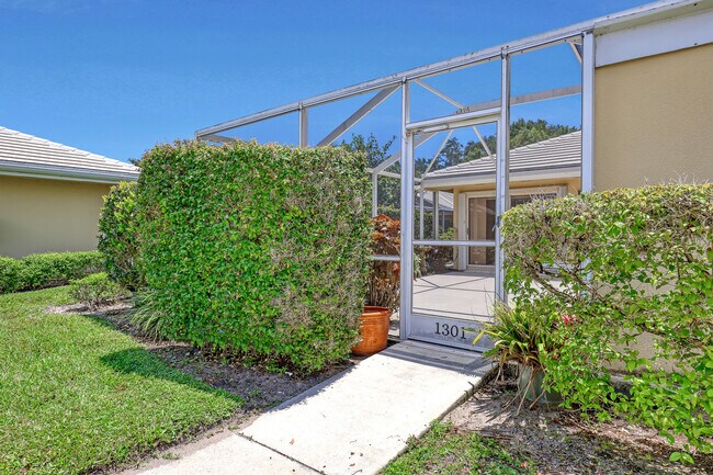 Building Photo - 1301 Sun Terrace Ct