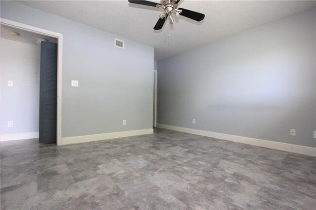 Building Photo - 3413 NW 44th St