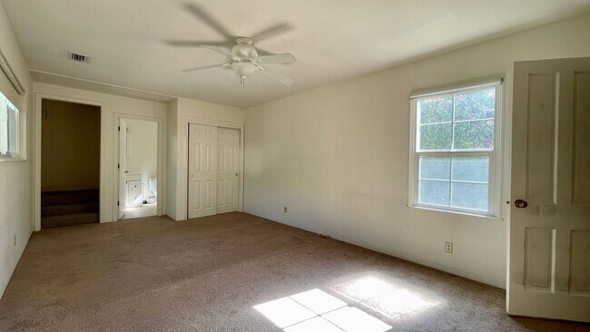 Building Photo - Single-Level 2-Bedroom 2-Bath House + Garage w/ Air Conditioning