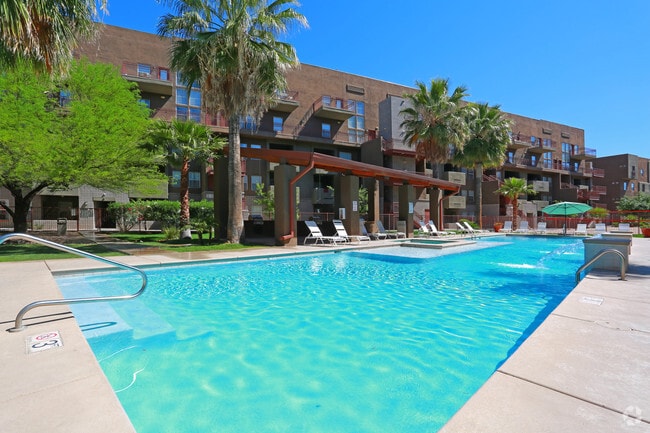 Building Photo - The Seasons Apartments Tucson