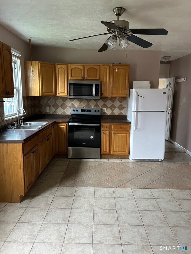 Building Photo - 82-84-84 Glendale Ave