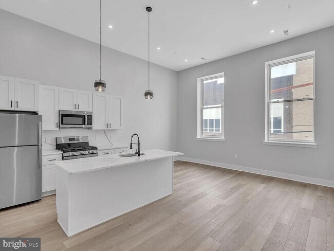 Building Photo - 1243 N 26th St