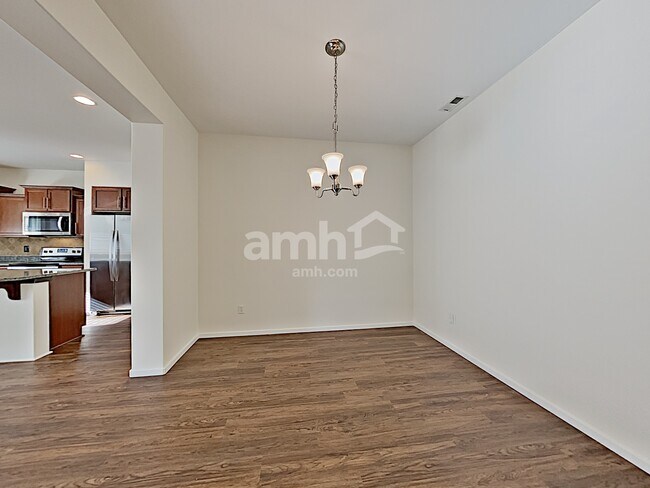 Building Photo - 20510 5th Ave Ct E