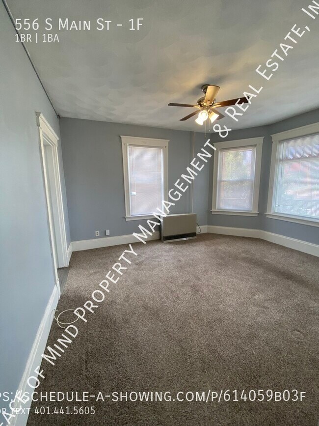 Building Photo - 556 S Main St