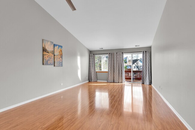 Building Photo - 239 Camel Bend Ct