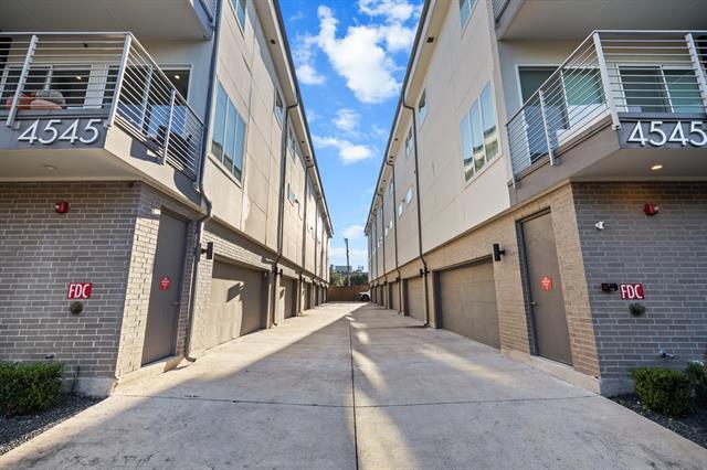 Building Photo - 4545 Bowser Ave