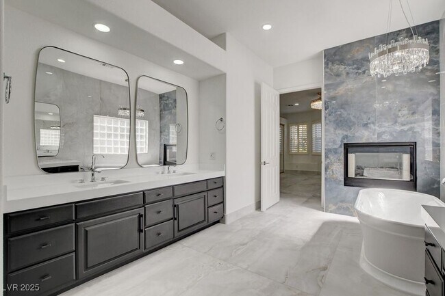 Building Photo - 2132 Lookout Point Cir