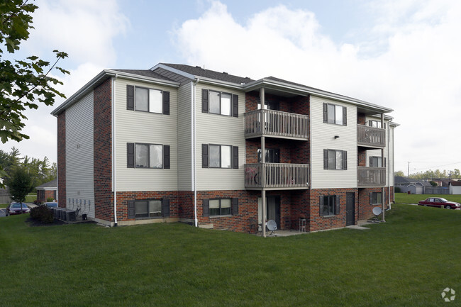 Community - WATERBURY APARTMENTS