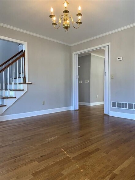 Building Photo - 110 Price Hills Trail