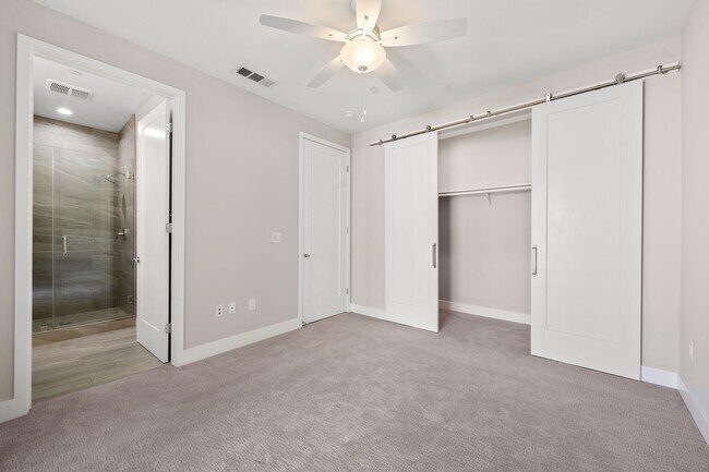 Building Photo - 4377 Paxton Pl