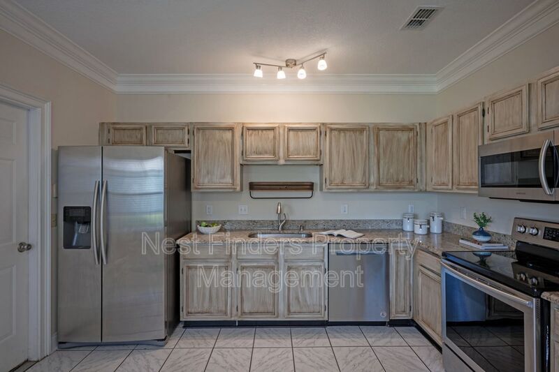 Building Photo - 2958 Lantana Lakes Dr E