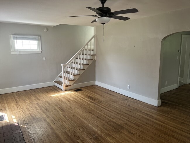 Building Photo - 370 Terrace Dr