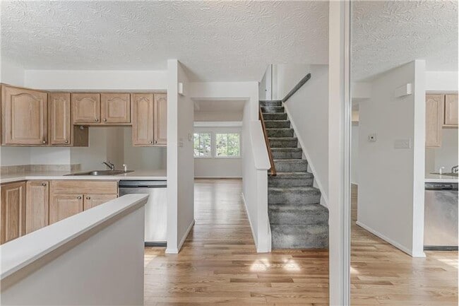 Building Photo - 1682 Harvest Green Ct