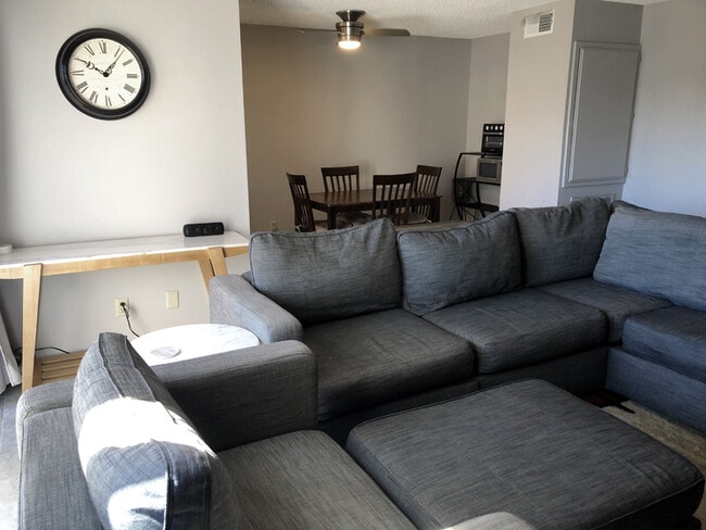 Primary Photo - 870 Avenue B