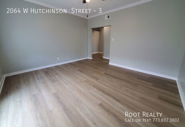 Building Photo - Lincoln Square / North Center – Modern Top...