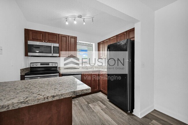Building Photo - 400 NW 65th Ave
