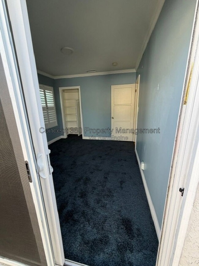 Building Photo - 5029 Fidler Ave