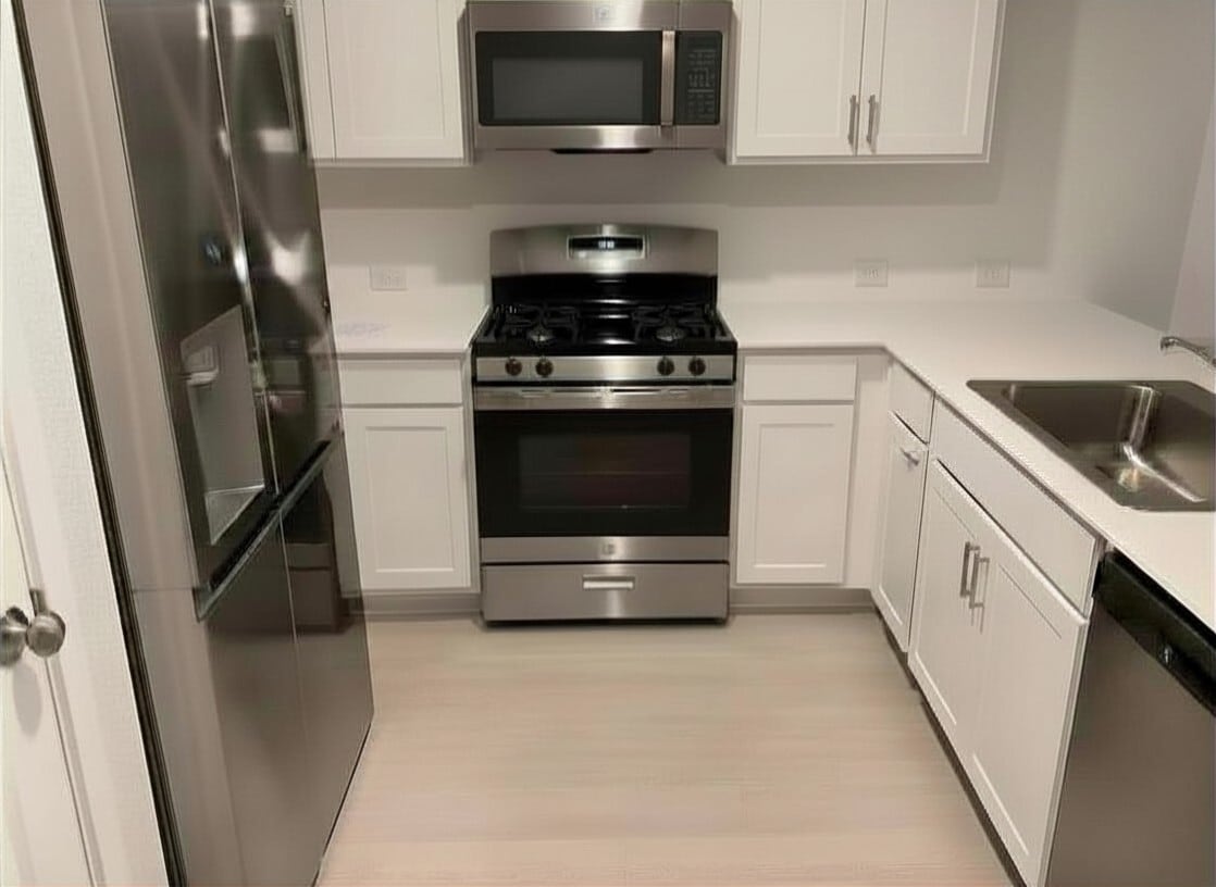 Kitchen - 259 Ottawa Way