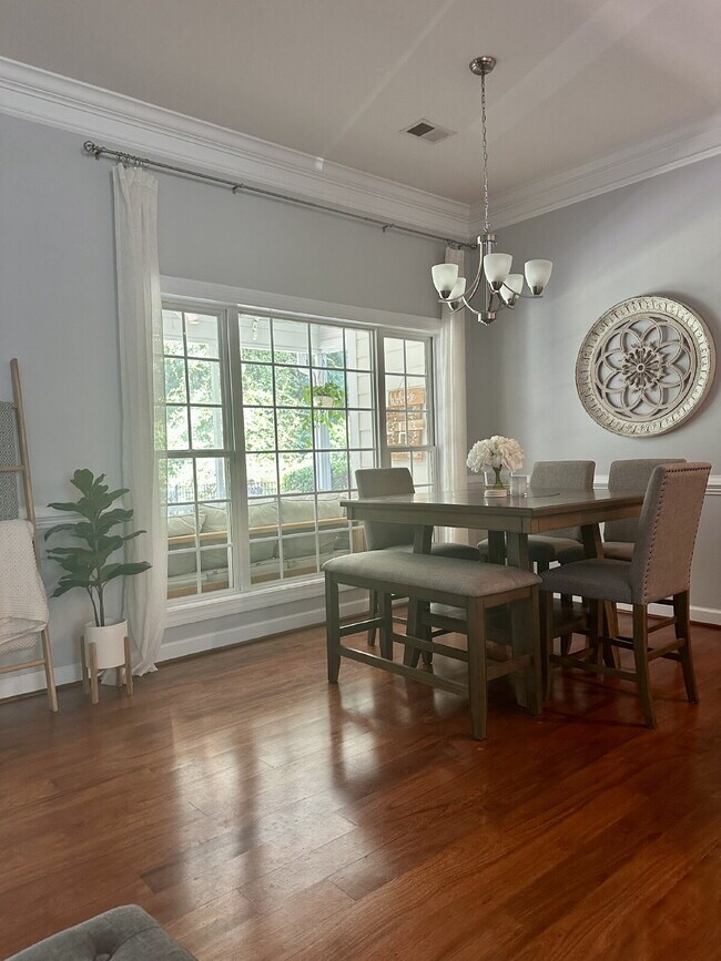 Building Photo - Beautiful 4-Bedroom Home in Desirable Baynard Park! | Hardwood Floors, Corian Countertops & Priva...