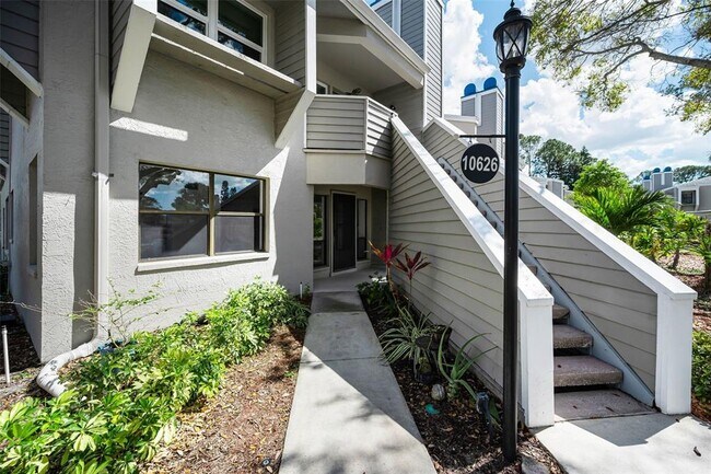 Building Photo - 10626 Longwood Dr