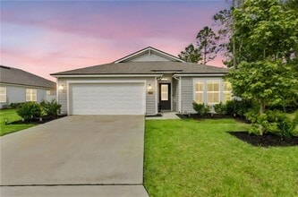 Building Photo - 300 Chinquapin Dr