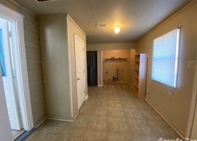 Building Photo - 3 Bedroom 1 Bath Home in Lonoke