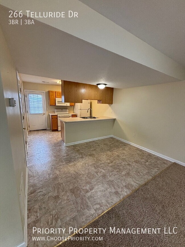 Building Photo - 266 Telluride Drive