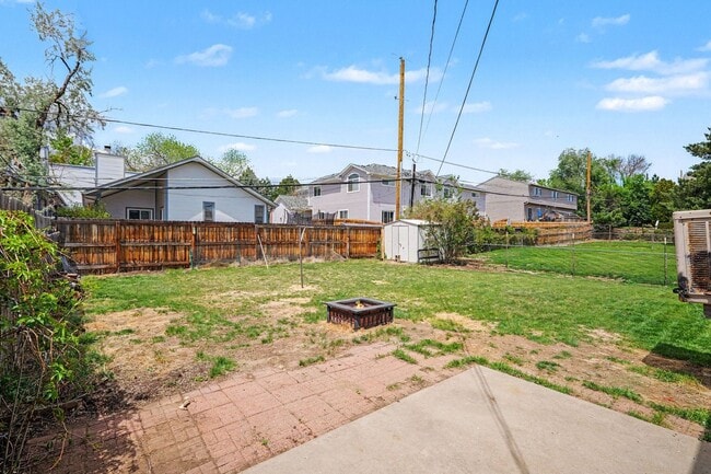 Building Photo - Beautifully Updated Littleton Home with Huge Yard & Basement Storage