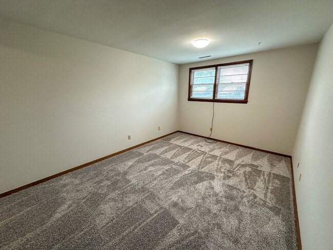 Interior Photo - 218 Hyland