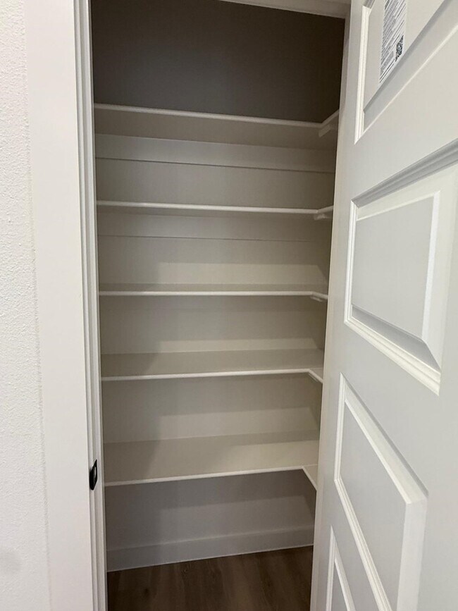 Building Photo - 6309 Poppy Dr