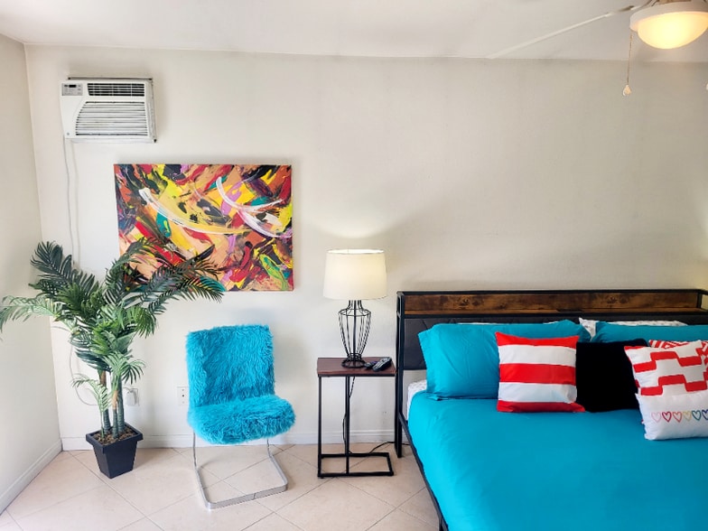 Building Photo - 72883 Sierra Vista Dr