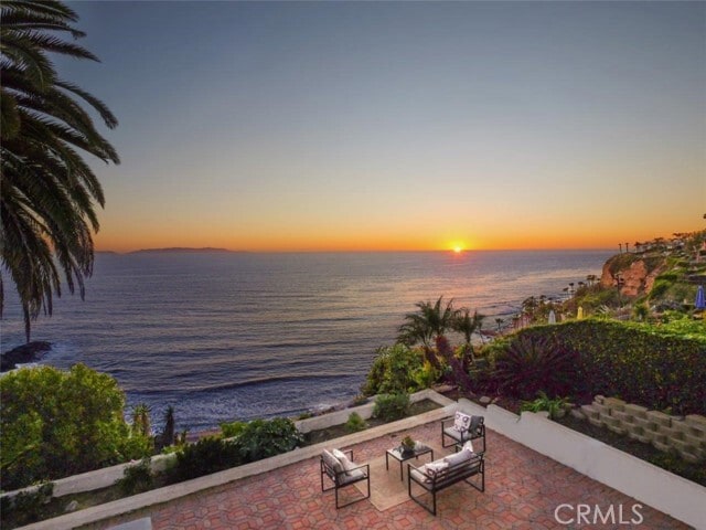 Building Photo - 2105 W Paseo Del Mar