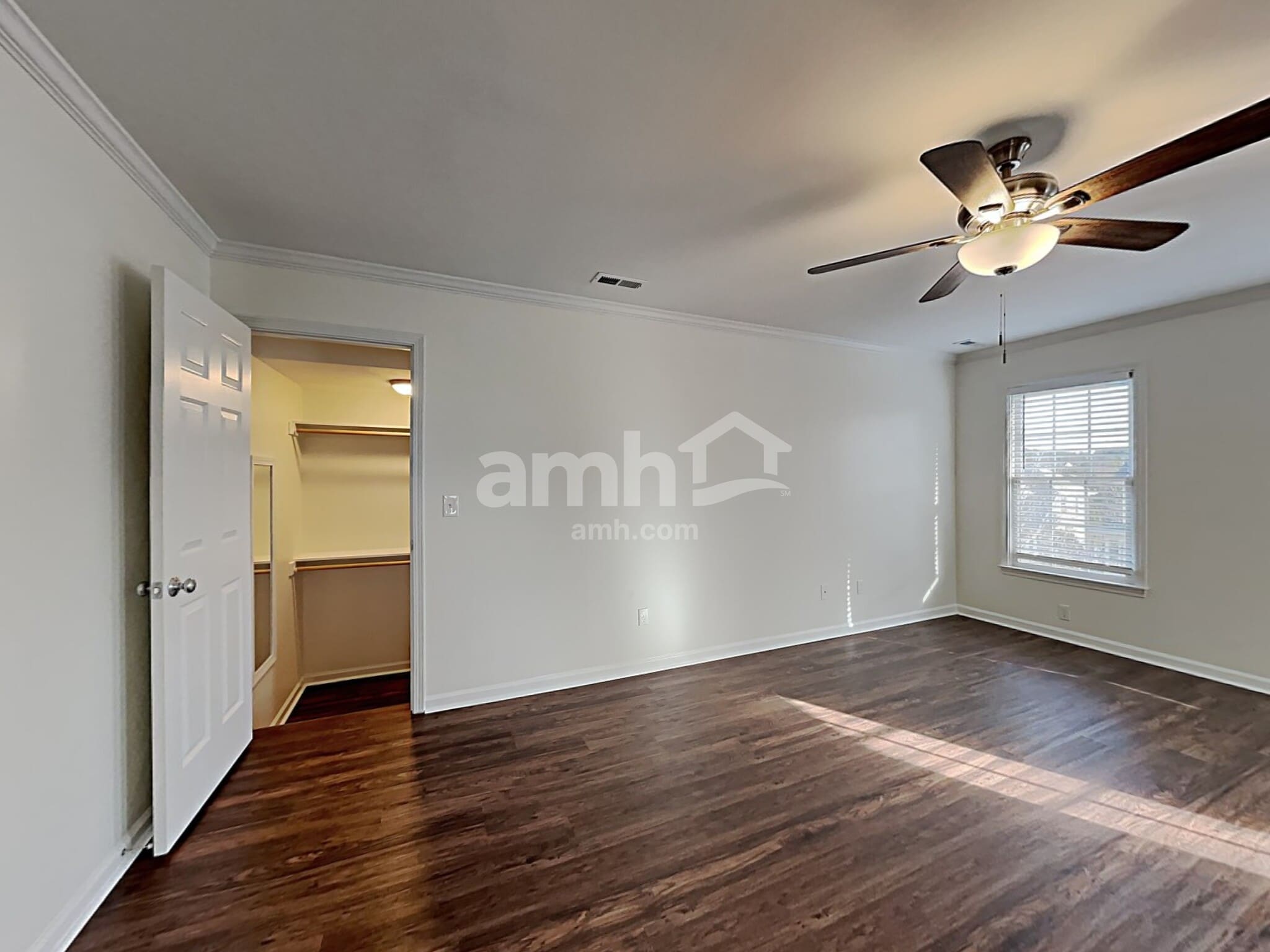 Building Photo - 925 Alba Rose Ave