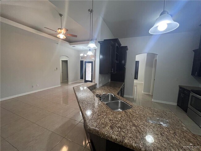 Building Photo - 3012 La Puerta Ave