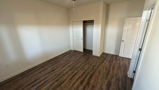 Building Photo - Coyote Run Duplexes