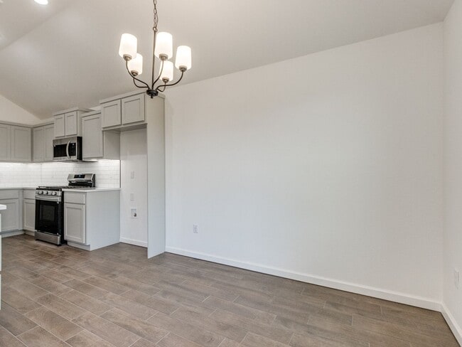 Building Photo - Beautiful New Home!