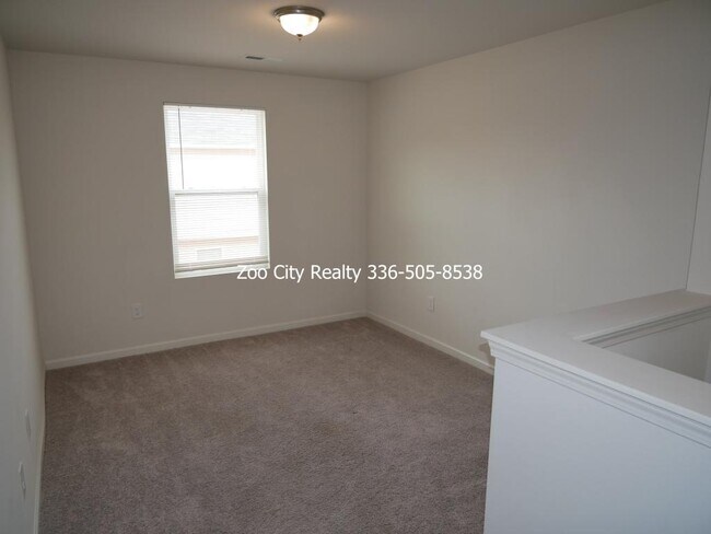 Building Photo - 2411 Whirlwind Ln