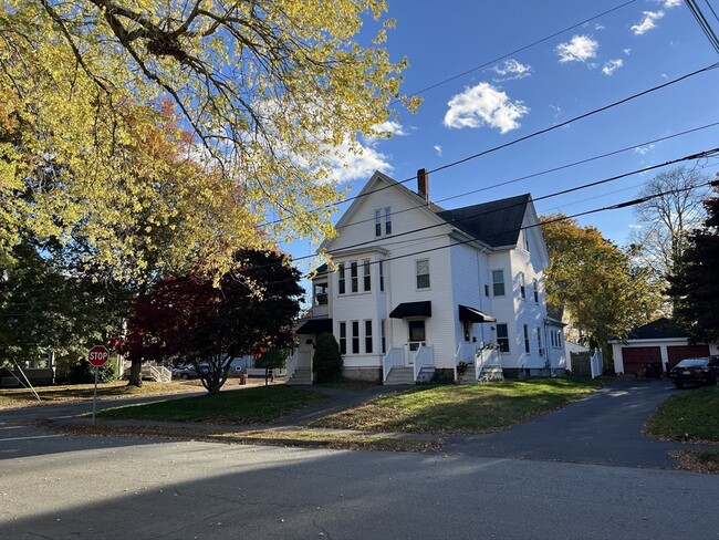 Building Photo - 21 Webster St