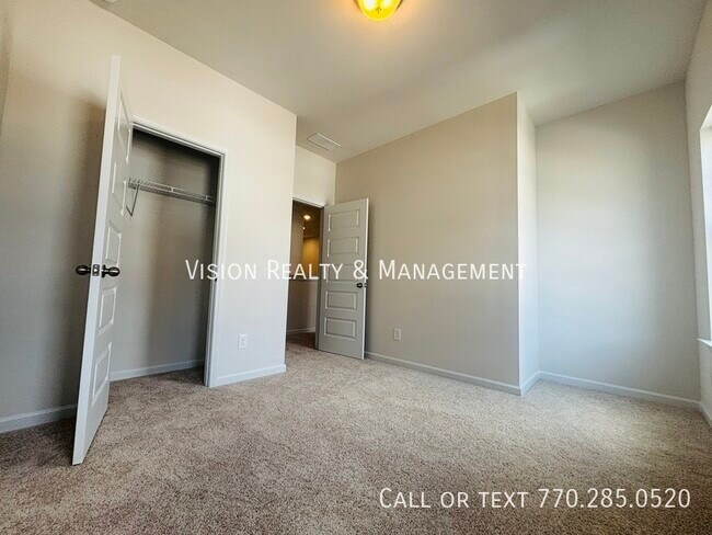 Building Photo - 206 Bastian Dr