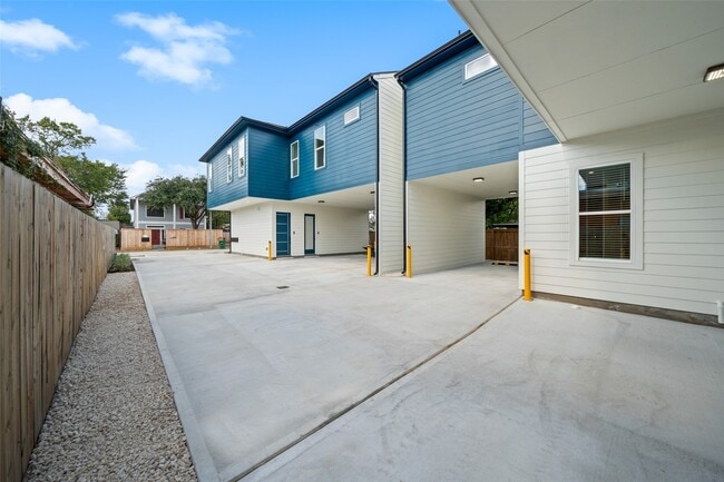 Building Photo - 1408 Enid St