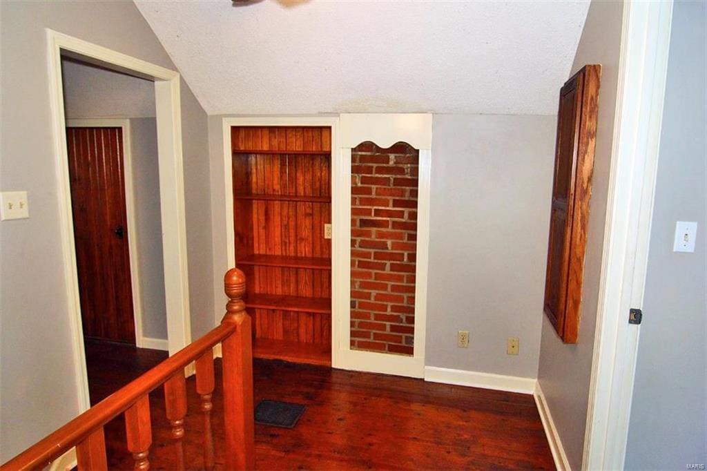 Building Photo - 221 Henderson St